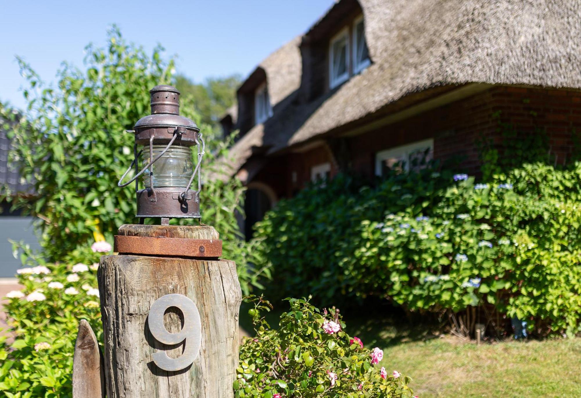 Hortensie - Reetdachhaus Petersen Nebel Exterior foto